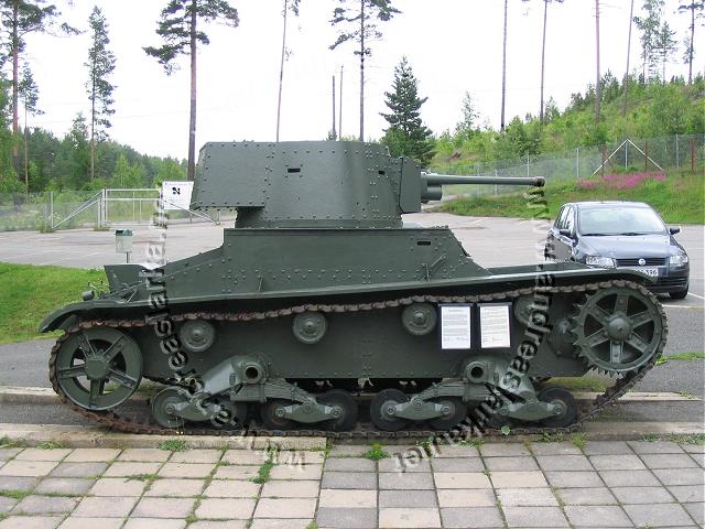 Vickers 6 ton tank # Ps. 161-7